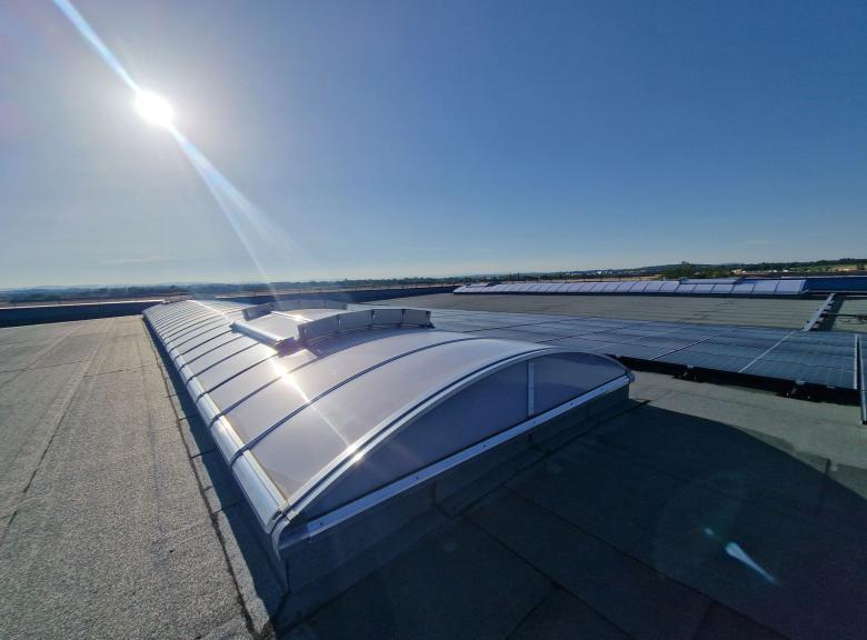 Voûte avec protection grêle Hw5 pour bâtiment logistique