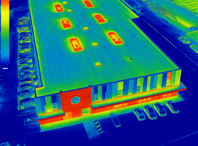 éclairage zénithal, dôme de lumière, lanterneau, confort thermique, performance énergétique, polycarbonate alvéolaire